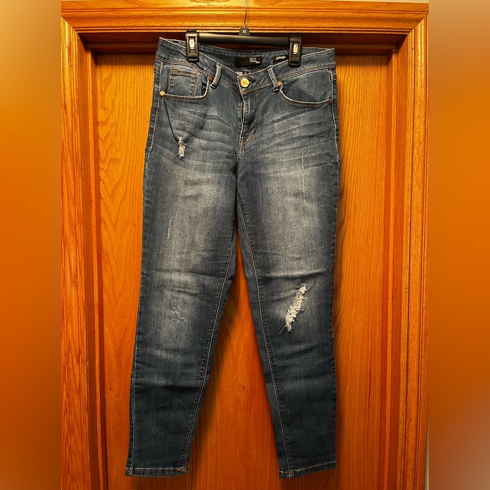 Women’s ankle skinny Jean